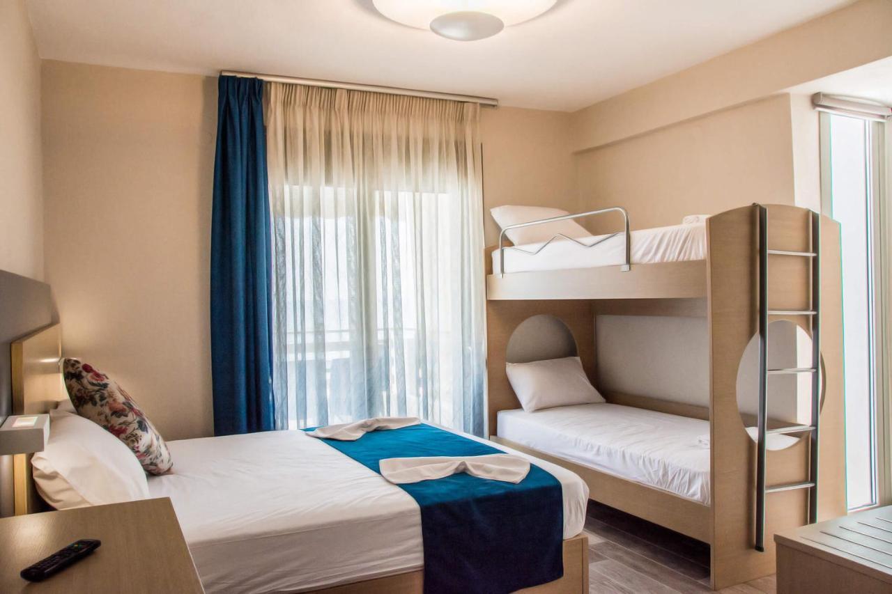 Ippokampos Holidays Nea Vrasna Exterior foto
