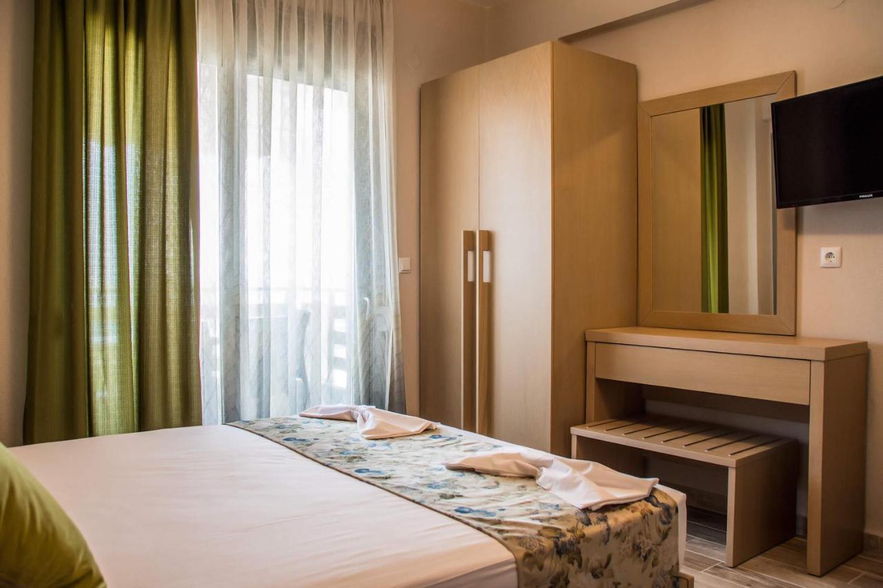 Ippokampos Holidays Nea Vrasna Exterior foto